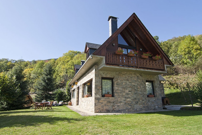 Casa Lola Visitvaldaran Com Valle De Aran Estacion De Esqui Baqueira Beret Y Turismo Pirineos