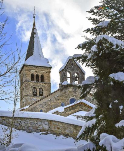 IGLESIA SANTA MARIA ARTIES @val d'aran photos